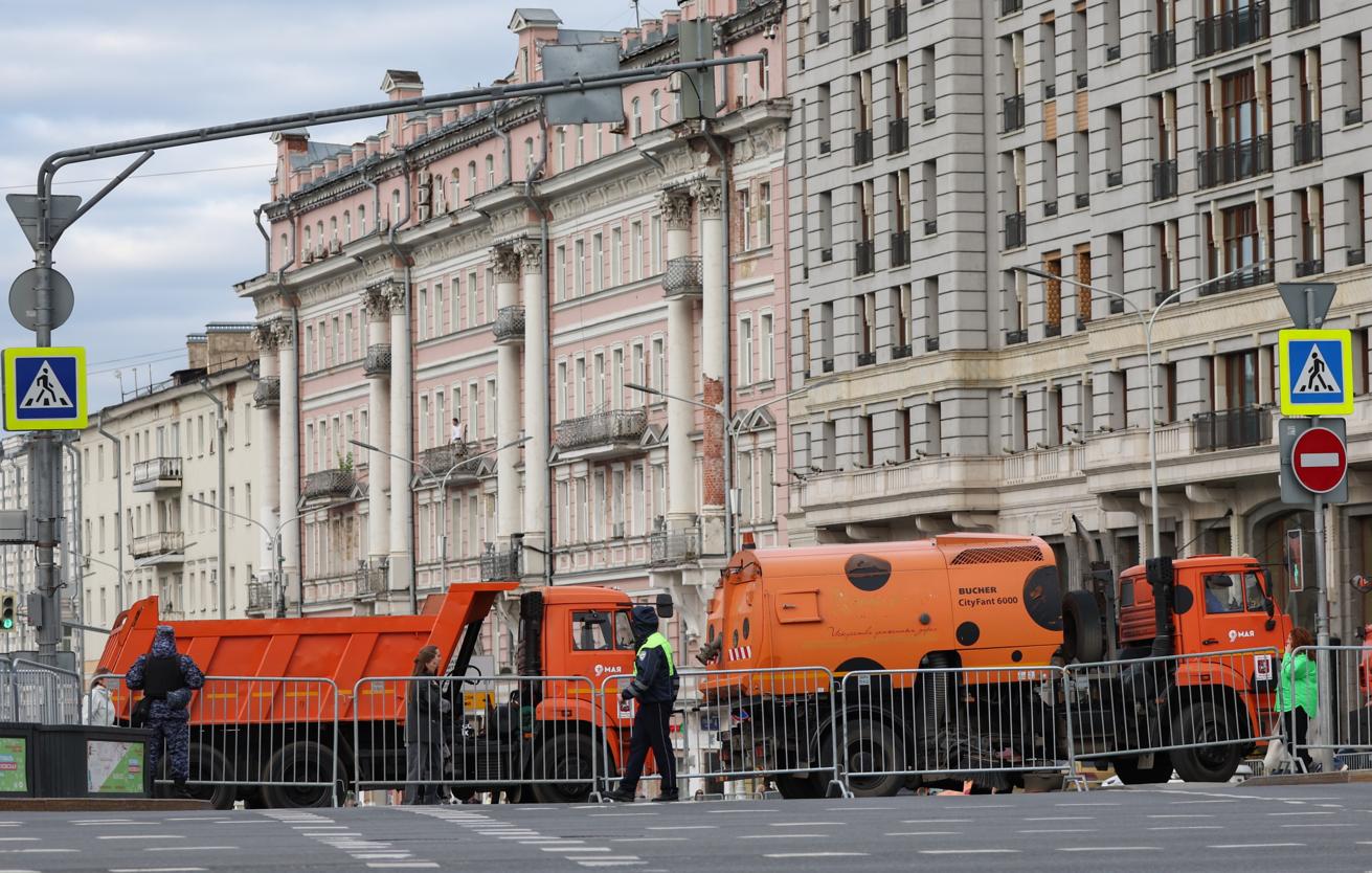 В центре Москвы открыли движение по ранее закрытым улицам