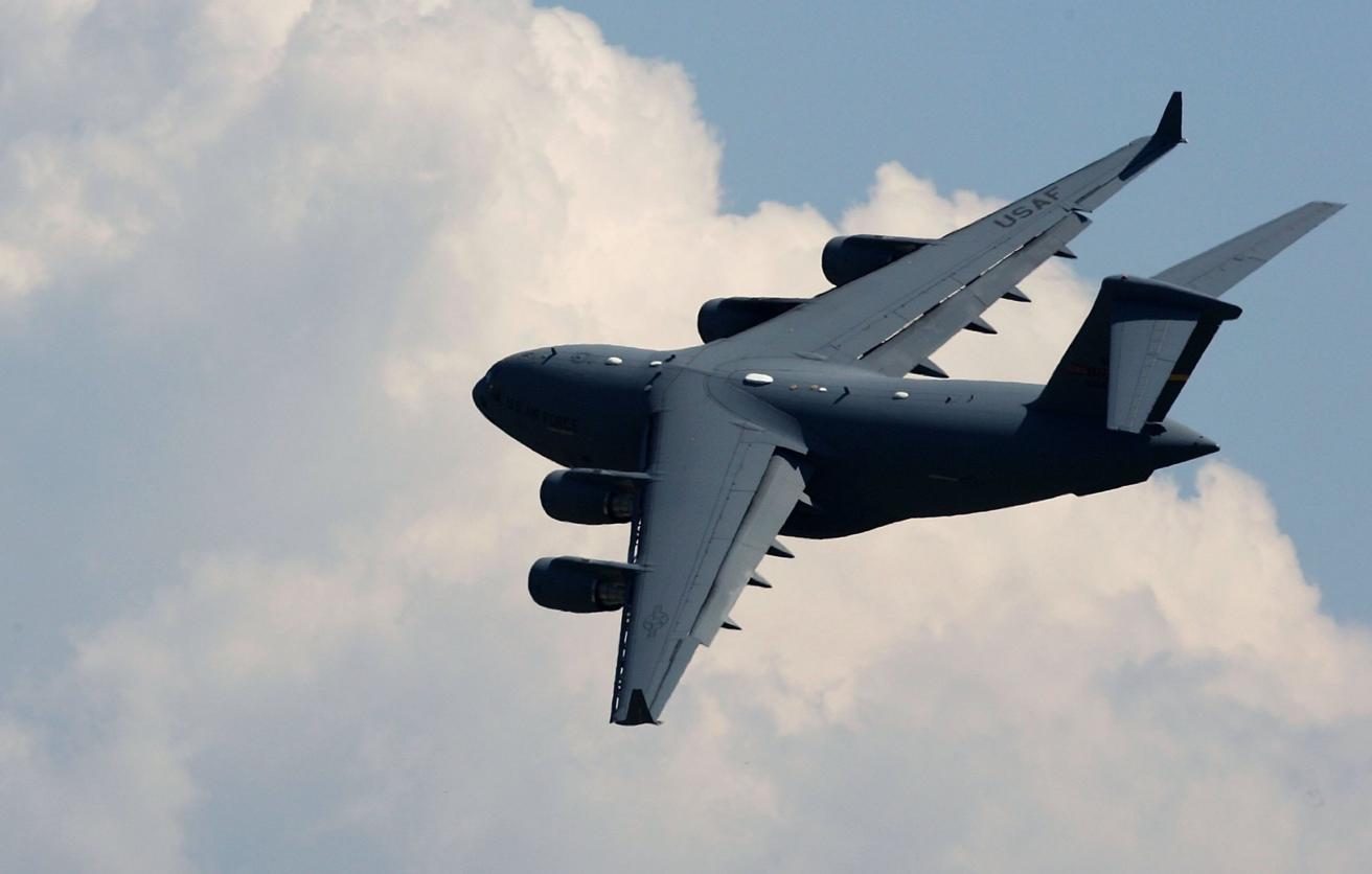 FT: США увеличили количество военных самолетов на базах вокруг Ирана