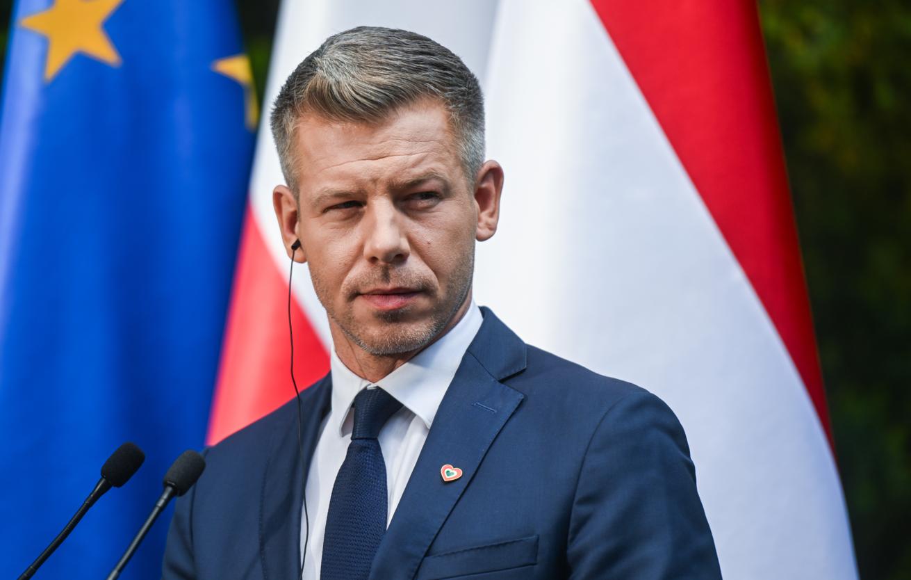 Петер Мадьяр добился исключения пункта об ускоренном приеме Украины в ЕС