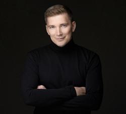 Денис Романов