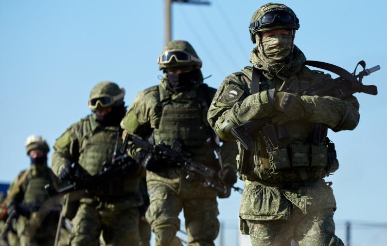 Для своих: как государство поддерживает заключивших контракт на участие в  СВО