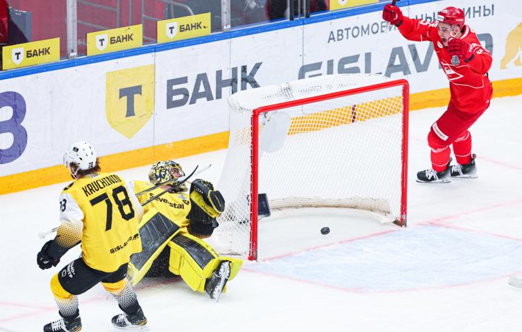 Лукьянцев рассказал, что у него хватит сил играть за 