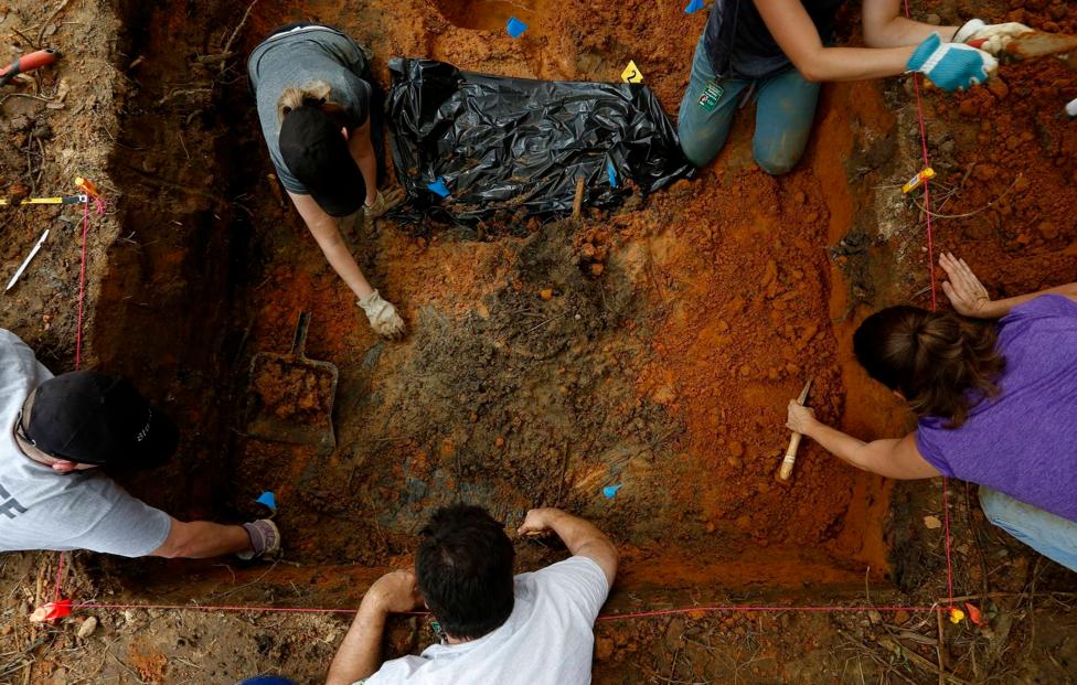  Edmund D. Fountain/ Tampa Bay Times via AP