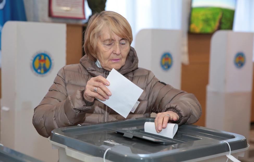 Элиша Катберт