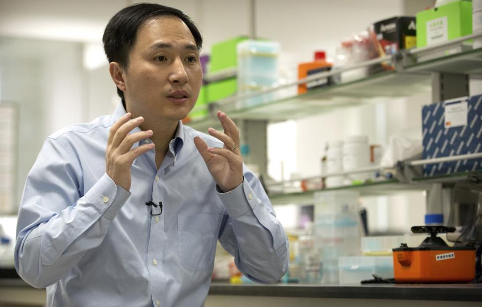 Хэ Цзянькуй AP Photo/ Mark Schiefelbein