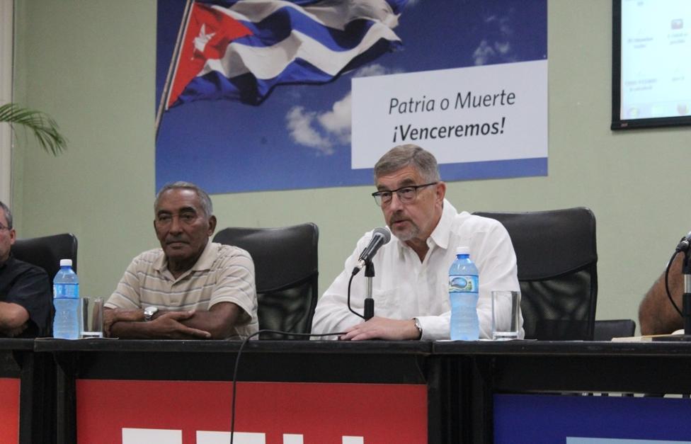 Посол России проводил кубинскую делегацию на Фестиваль молодежи в Сочи ...