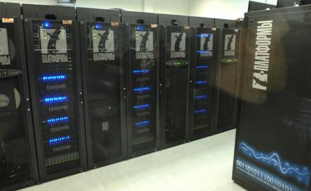 Суперкомпьютерный комплекс "СКИФ" в МГУ. Фото ИТАР-ТАСС