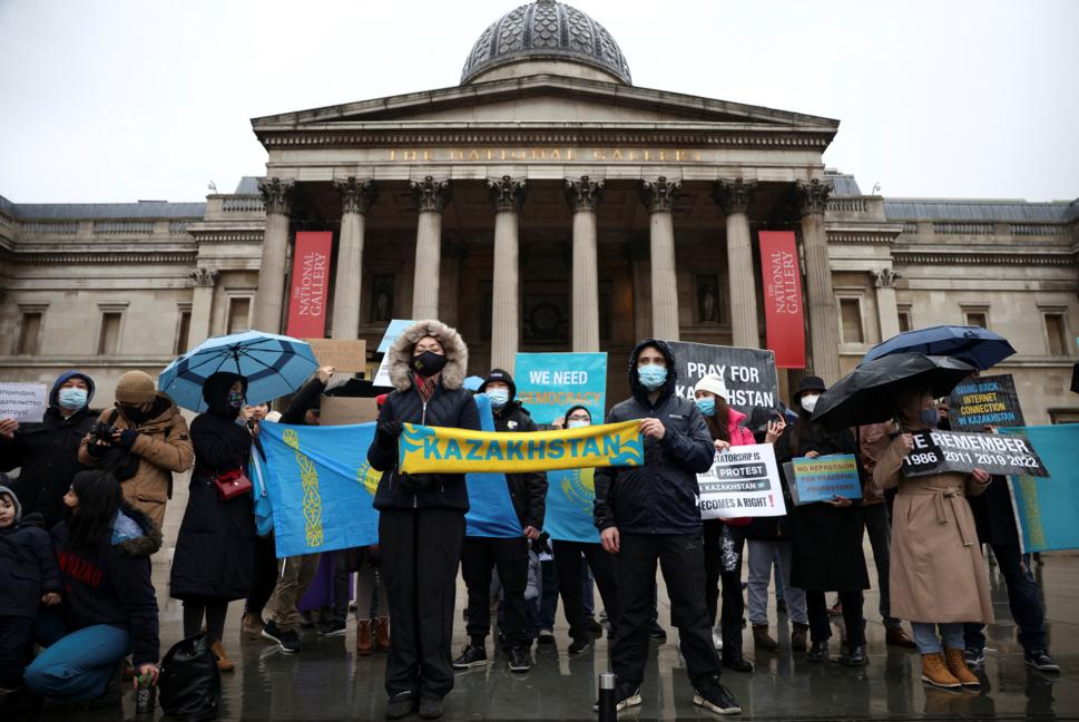 Демонстрация протеста против правительства Казахстана в Лондоне REUTERS/Henry Nicholls
