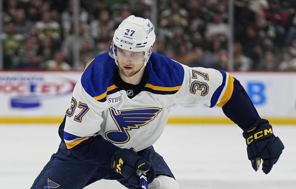 Россиянин Саморуков подписал контракт с клубом НХЛ "Питтсбург"