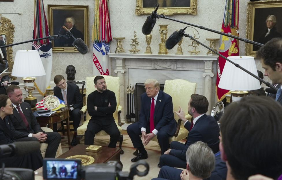 Владимир Зеленский и президент США Дональд Трамп. AP Photo/ Mystyslav Chernov