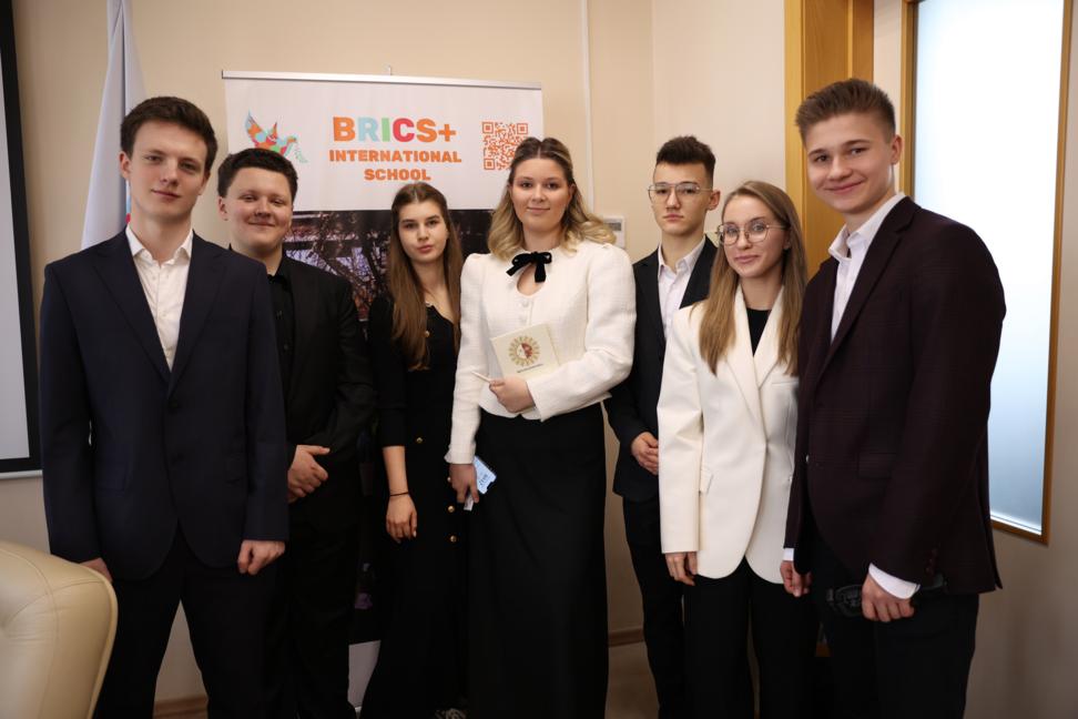 Пресс-служба Школа БРИКС+