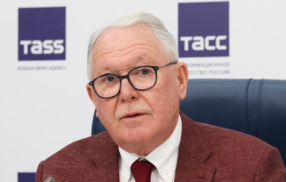 Секретарь Совета по делам ветеранов при председателе партии "Справедливая Россия - За правду" Александр Романович . Сергей Карпухин/ ТАСС
