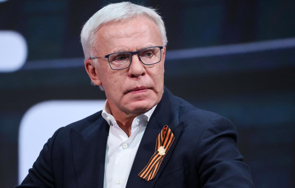 Двукратный олимпийский чемпион по хоккею Вячеслав Фетисов. Сергей Карпухин/ ТАСС