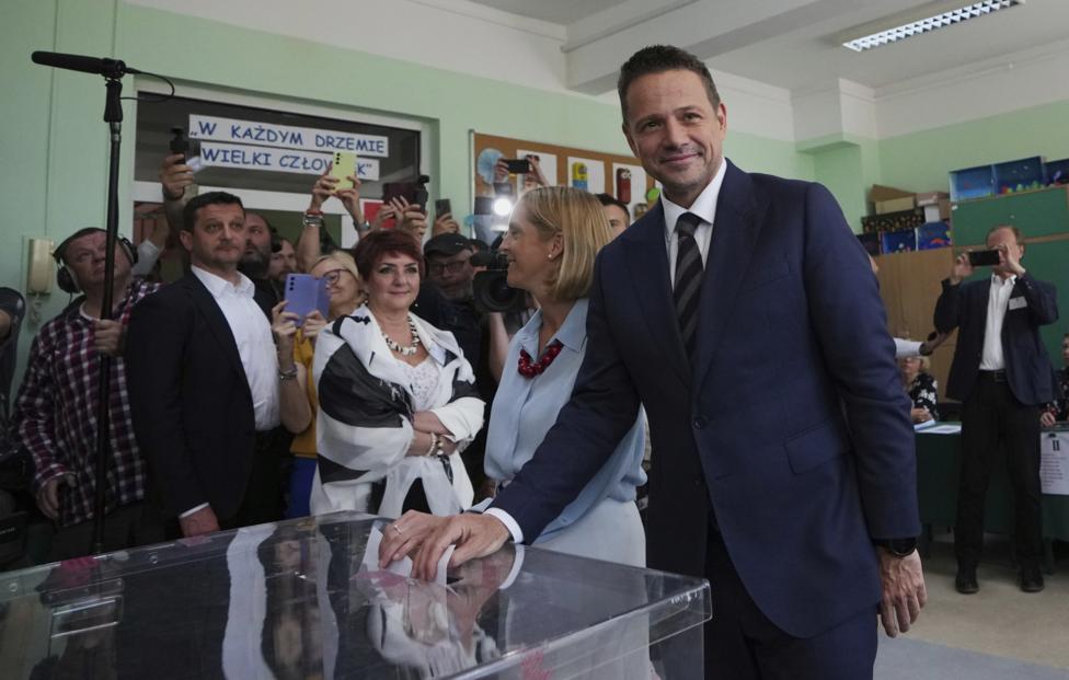 Мэр Варшавы Рафал Тшасковский. AP Photo/ Petr David Josek