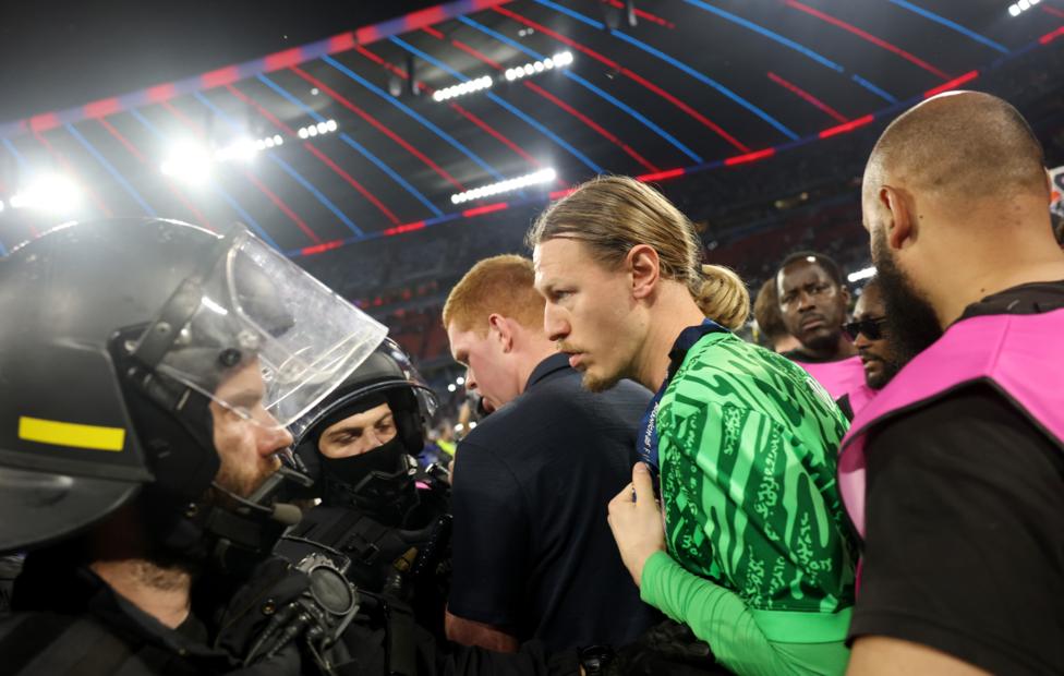 Матвей Сафонов. Carl Recine/ Getty Images