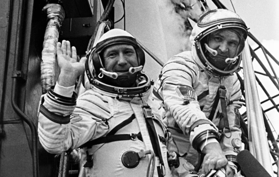 Алексей Леонов и Валерий Кубасов. NASA/ Johnson Space Center