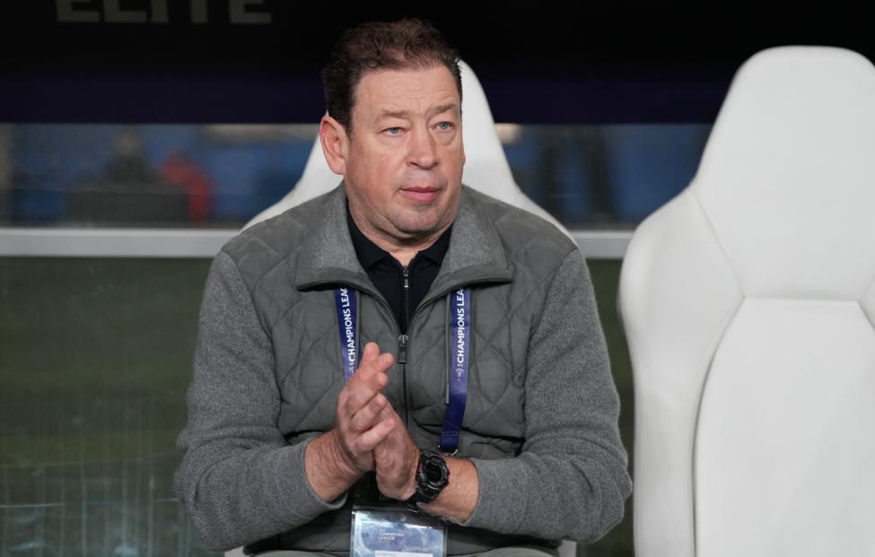 Главный тренер "Шанхай Шэньхуа" Леонид Слуцкий. Fred Lee/ Getty Images