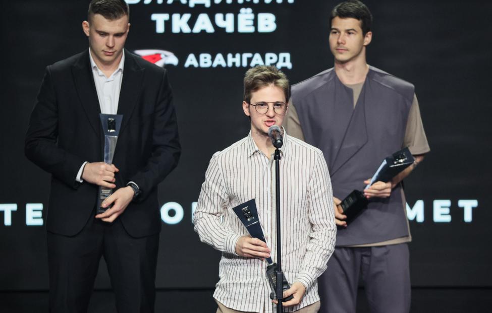Владимир Ткачев (в центре). Софья Сандурская/ ТАСС