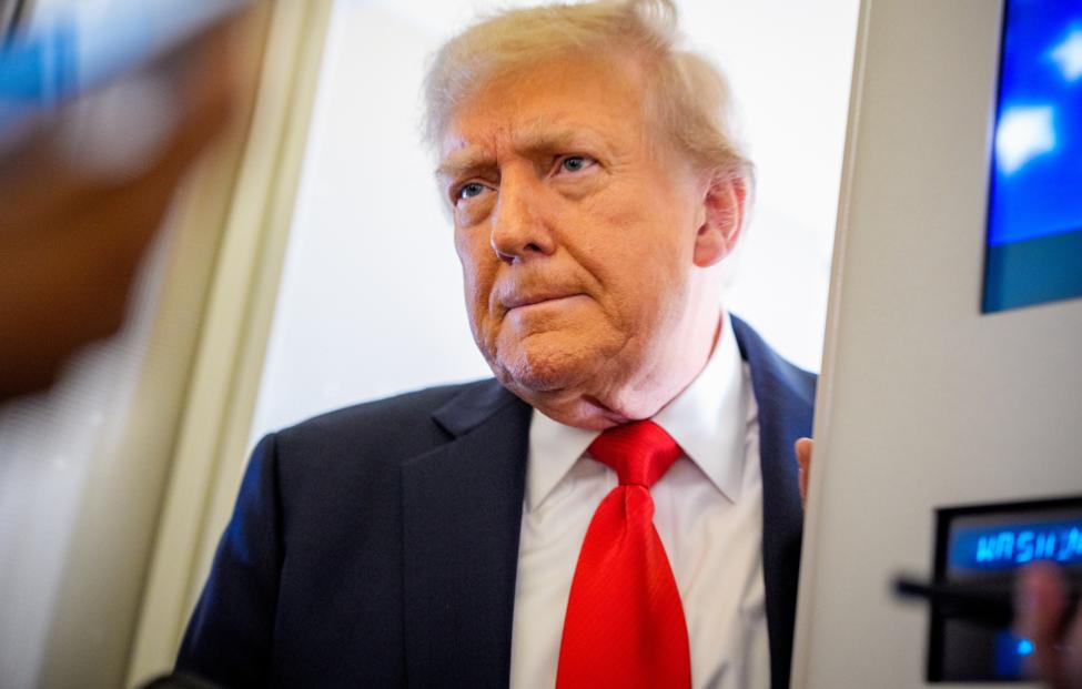 Президент США Дональд Трамп Andrew Harnik/ Getty Images)