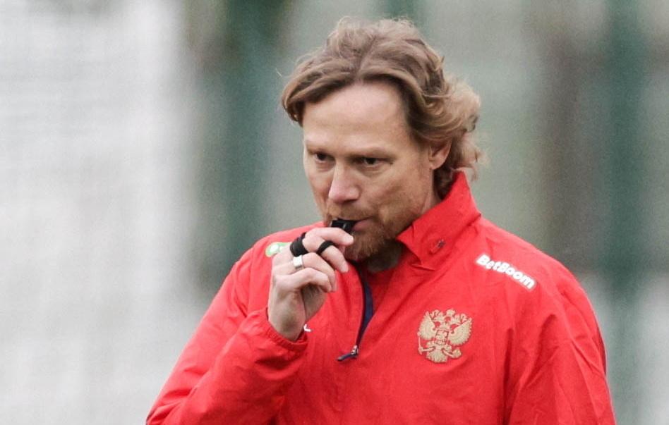 Главный тренер сборной России Валерий Карпин. Михаил Синицын/ ТАСС