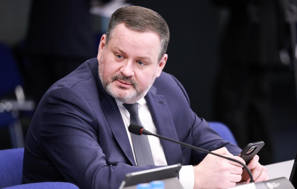Министр труда и социальной защиты РФ Антон Котяков Александр Щербак/ ТАСС