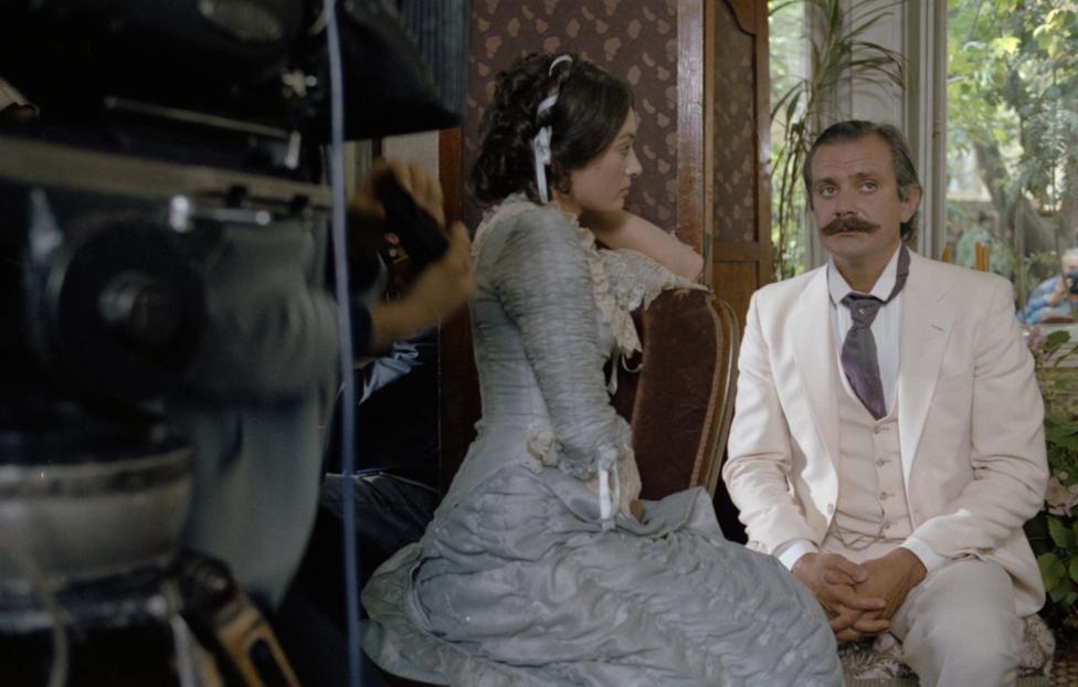 Лариса Гузеева и Никита Михалков во время съемок фильма "Жестокий романс" Николай Малышев/ ТАСС