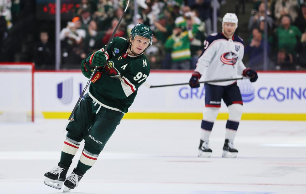 Нападающий "Миннесоты! Кирилл Капризов AP Photo/ Adam Bettcher