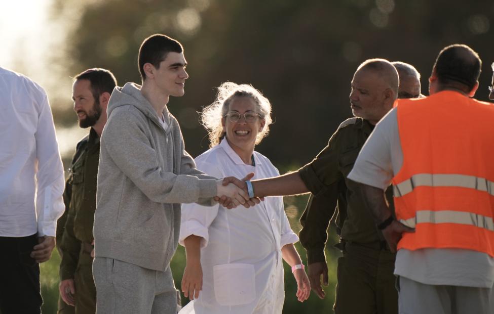 Максим Харкин AP Photo/ Leo Correa