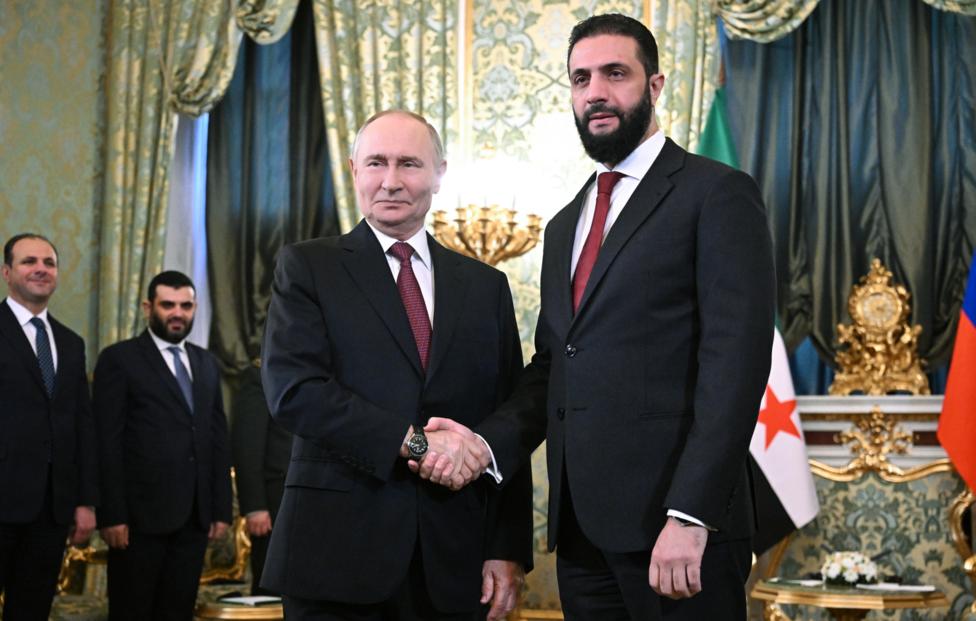Президент РФ Владимир Путин и президент Сирии на переходный период Ахмед аш-Шараа Сергей Бобылев/ POOL/ ТАСС