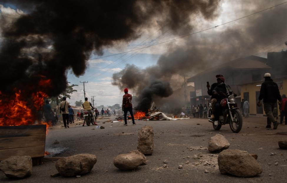  AP Photo/ Stringer