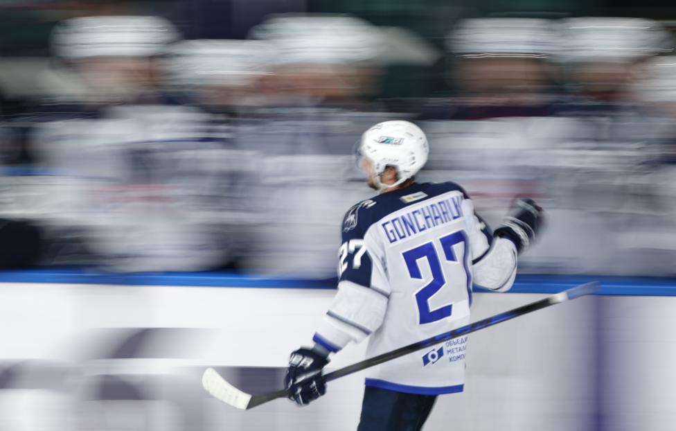 Нападающий "Торпедо" Сергей Гончарук Петр Ковалев/ ТАСС