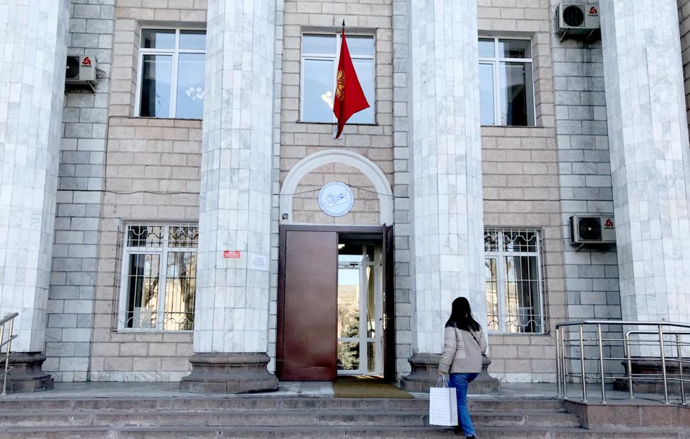 Здание ЦИК Киргизии Михаил Егиков/ ТАСС