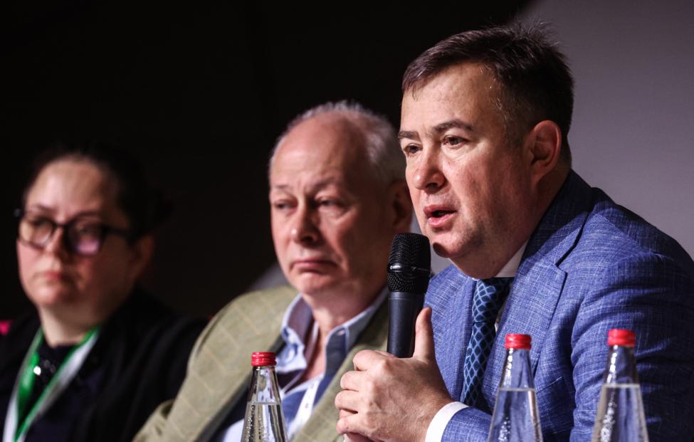 Генеральный директор телекомпании НТВ Алексей Земский (справа) Сергей Фадеичев/ ТАСС